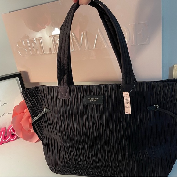 Victoria's Secret Handbags - VICTORIA’S SECRET TOTE